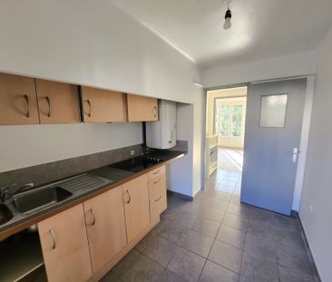 Location Appartement 3 pièces 64m² AIX EN PROVENCE 90ème - Photo 5
