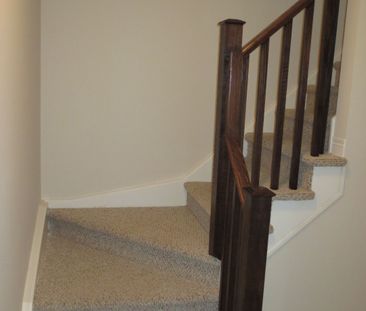 For Lease - 12 Waterview Drive, Hamilton, Ontario - Photo 6