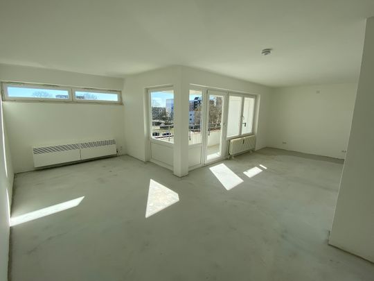 Geräumige 2-Zimmer-Wohnung mit Balkon // 3.OG links - Photo 1