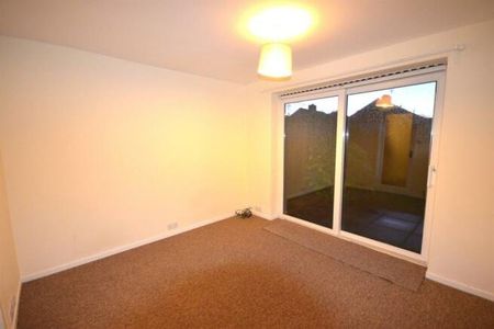 2 Bedroom House - Ryecroft, Fareham - Photo 5