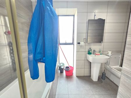 1 Bed Flat, Butchers Road, E16 - Photo 4