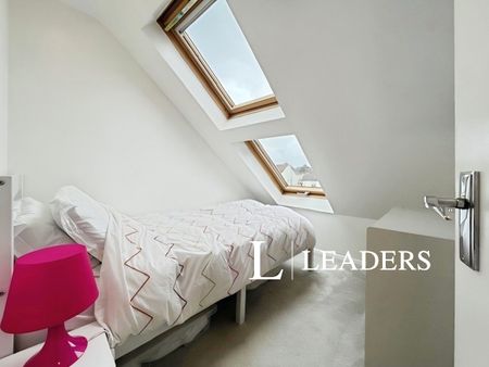 2 bedroom apartment to rent Old Shoreham Road, Hove - Photo 2
