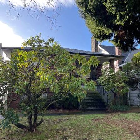 3 Bedrooms Basement Unit in Point Grey close to UBC - Photo 3