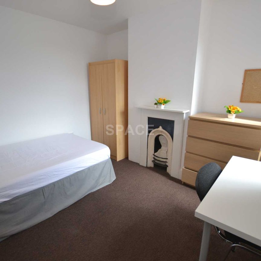 Swainstone Road, Reading, Berkshire, RG2 0DX - Room 3 - Photo 1