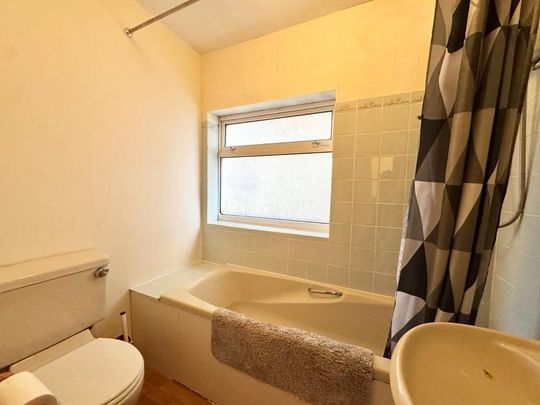 2 bedroom maisonette to rent - Photo 1