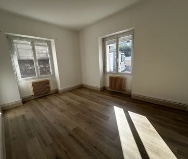 Location Appartement 3 pièces 80m² LE CREUSOT 71200 - Photo 4