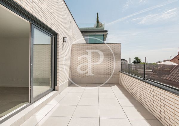 Penthouse for rent in Canillas (Hortaleza)