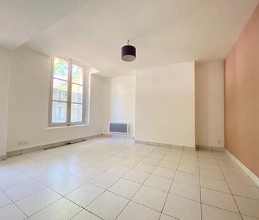 Location Appartement 2 pièces 54m² ORLEANS 45000 - Photo 2