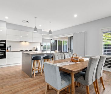 Stunning Entertainer's Home - Photo 4