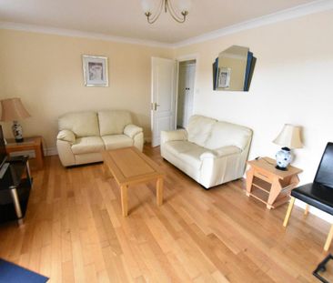 3 bedroom apartment to rent - Photo 3