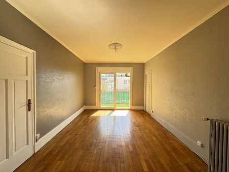 Location Appartement 4 pièces 92m² - Photo 3