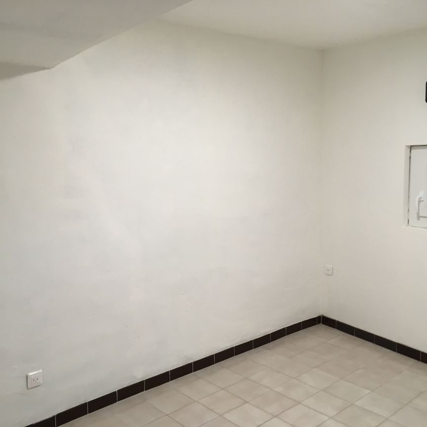 Maison de village P3 bis 86m2 + garage - Photo 1