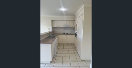 Family Home in the Heart of Bongaree - Photo 4