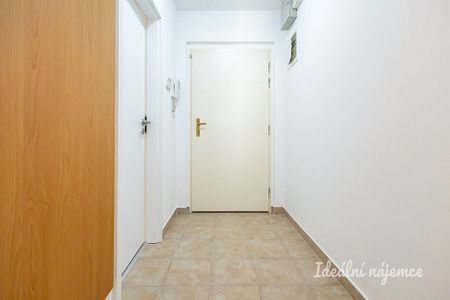 Pronájem bytu 1+kk 34 m² - Photo 3