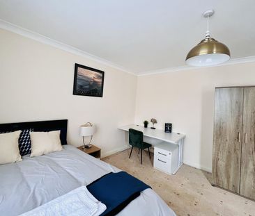 5 bedroom house of multiple occupation to rent - Photo 4