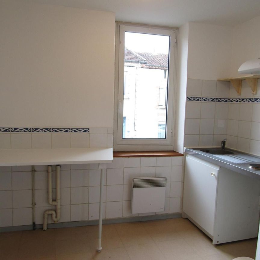 Location Appartement 3 pièces 45m² BRIATEXTE 81390 - Photo 1