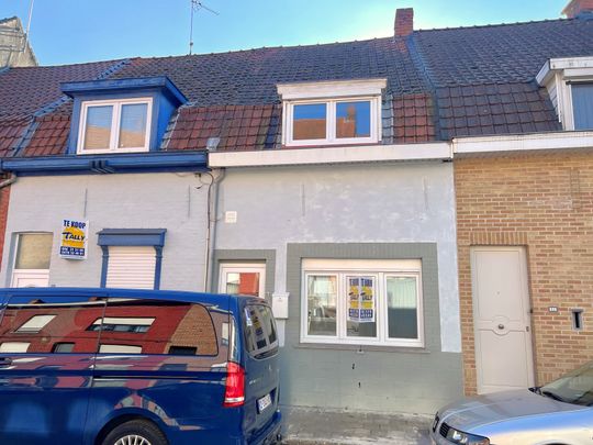 Volledig gerenoveerde woning met 2 slaapkamers en koer. - Foto 1