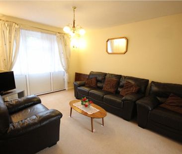 Hanger View Way, London W3 - Photo 3