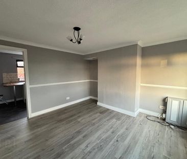 30 Prospect Park, Carrickfergus, BT38 8QA - Photo 2