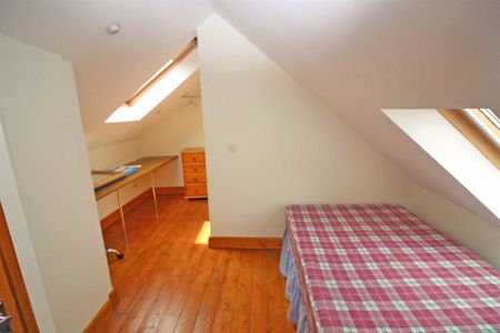 3 Bedroom House - End Terrace - Photo 5