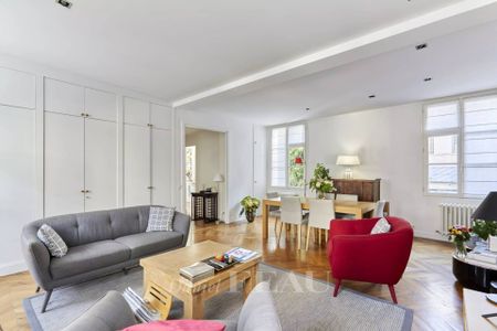 Location appartement, Paris 6ème (75006), 2 pièces, 74.42 m², ref 85300392 - Photo 4