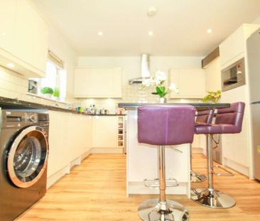 Bramdean Crescent Room 4 - Photo 3