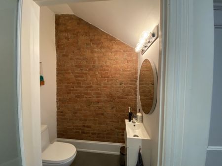 For Lease - 180 Market Street, Hamilton, Ontario - Photo 4