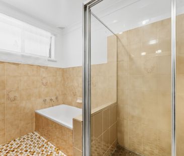 Spacious 3-Bedroom Brick Home in Popular Yagoona West - Photo 1