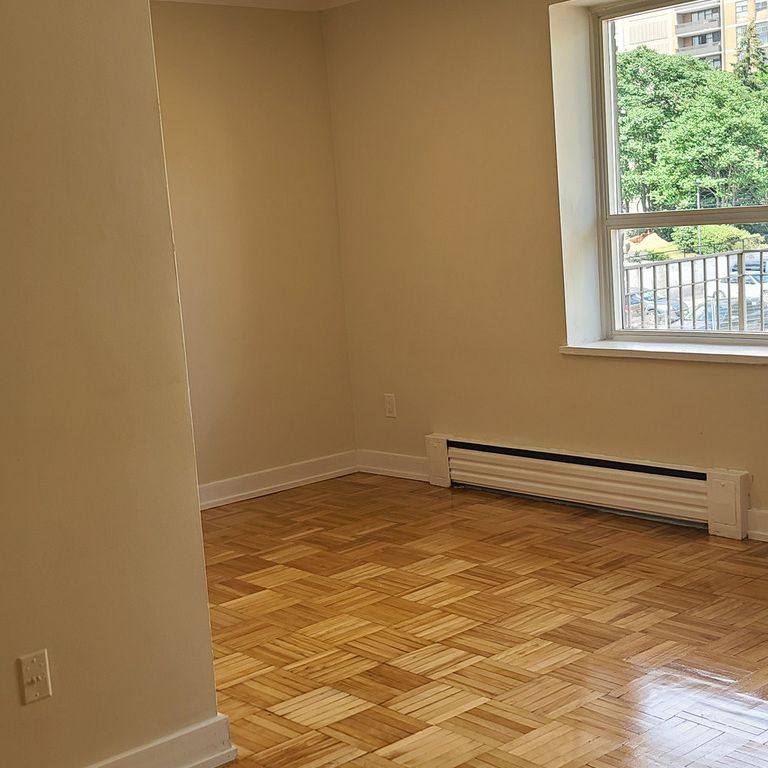 330 Hopewell Ave - Photo 1