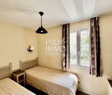 À LOUER GOLF DE PONT ROYAL (13370) MALLEMORT BASTIDE TYPE 3 - Photo 4