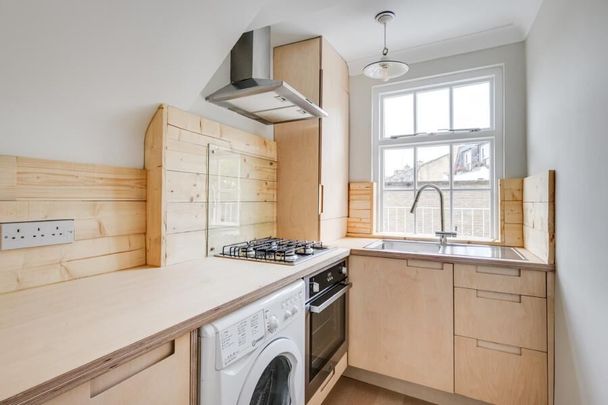 1 Bedroom Flat To Let - Photo 1