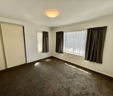 4 Sandwick Drive, Weymouth, Auckland - Photo 1