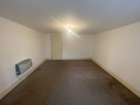 3 Bed Flat, Upper Chorlton Road, M16 - Photo 3