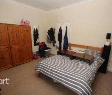 4 bedroom terraced house to rent - Photo 3