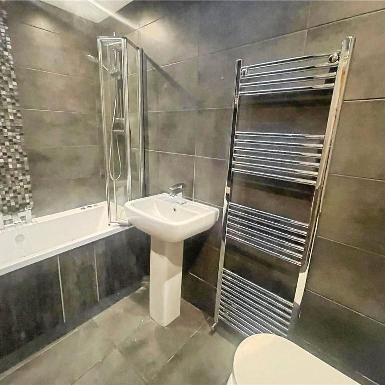 3 bedroom terraced house to rent - Photo 1