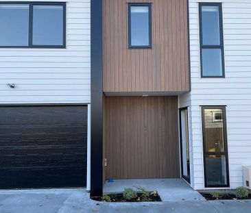 2 Bedroom Unit in Hamilton East - Photo 3