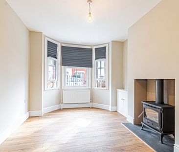 3 bedroom House To Let - Photo 4