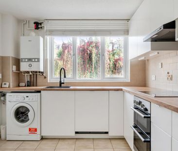 3 bedroom end of terrace house to rent - Photo 5