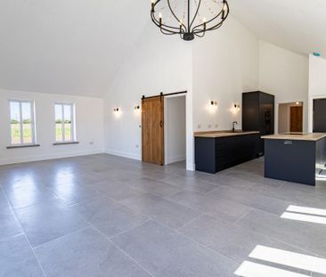 3 bedroom semi-detached bungalow to rent - Photo 5