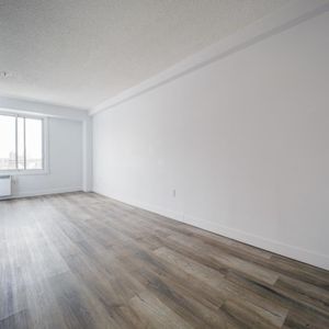 1 MOIS GRATUIT - Centre-ville Mtl Studio & 3 1/2 Gym, piscine… Appartement / logement à louer Montreal Ville-Marie - Photo 2