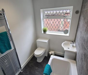 2 bed detached bungalow to rent in Windgate Hill, Doncaster, DN12 - Photo 6