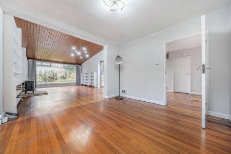 5 bedroom bungalow to rent - Photo 3