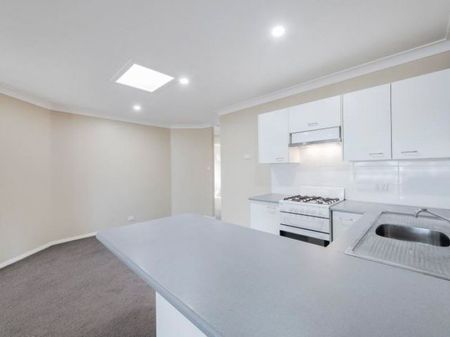 2/64 Macquarie Street, Mayfield NSW 2304 - Photo 5