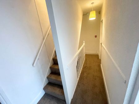 Lucas Street (room 5), Headingley, Leeds - Photo 5