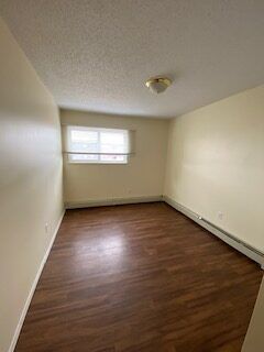 Green Glen A – 2 Bedroom - Photo 2