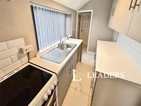 2 bedroom house to rent Manor Street, Stoke-on-Trent, Staffordshire, ST4 - Photo 3