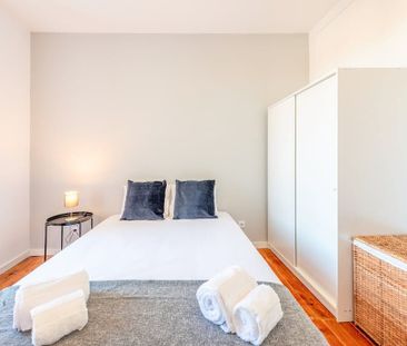 Escadinhas da Saúde, Lisbon, Lisbon 1100-584 - Photo 3