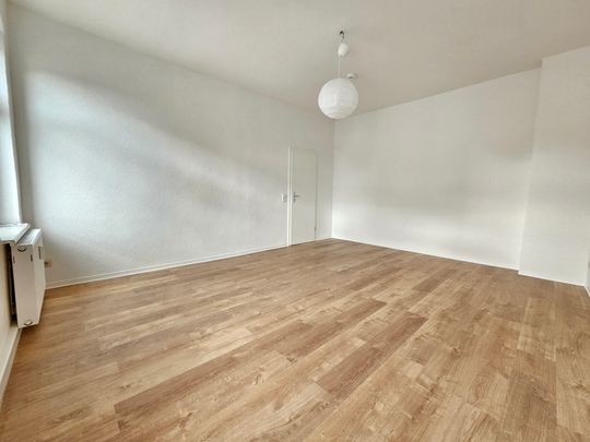 Diese schöne renovierte Wohnung wartet auf Sie mit Einbauküche - Foto 1