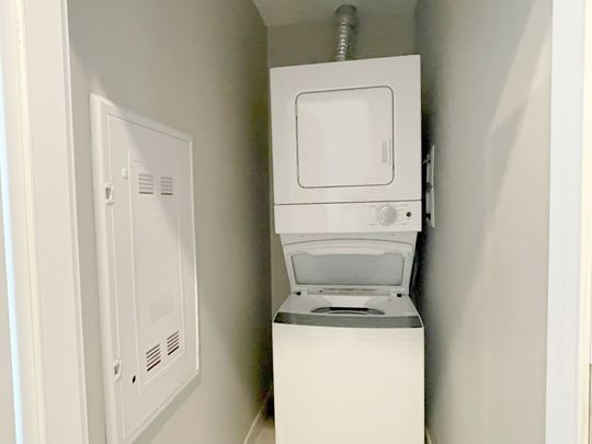 For Lease - 20 George Street Unit# 2102, Hamilton, Ontario - Photo 1