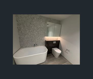 Luxury Four-Level Townhouse with Private Lift & Multiple Living Zones - Photo 3